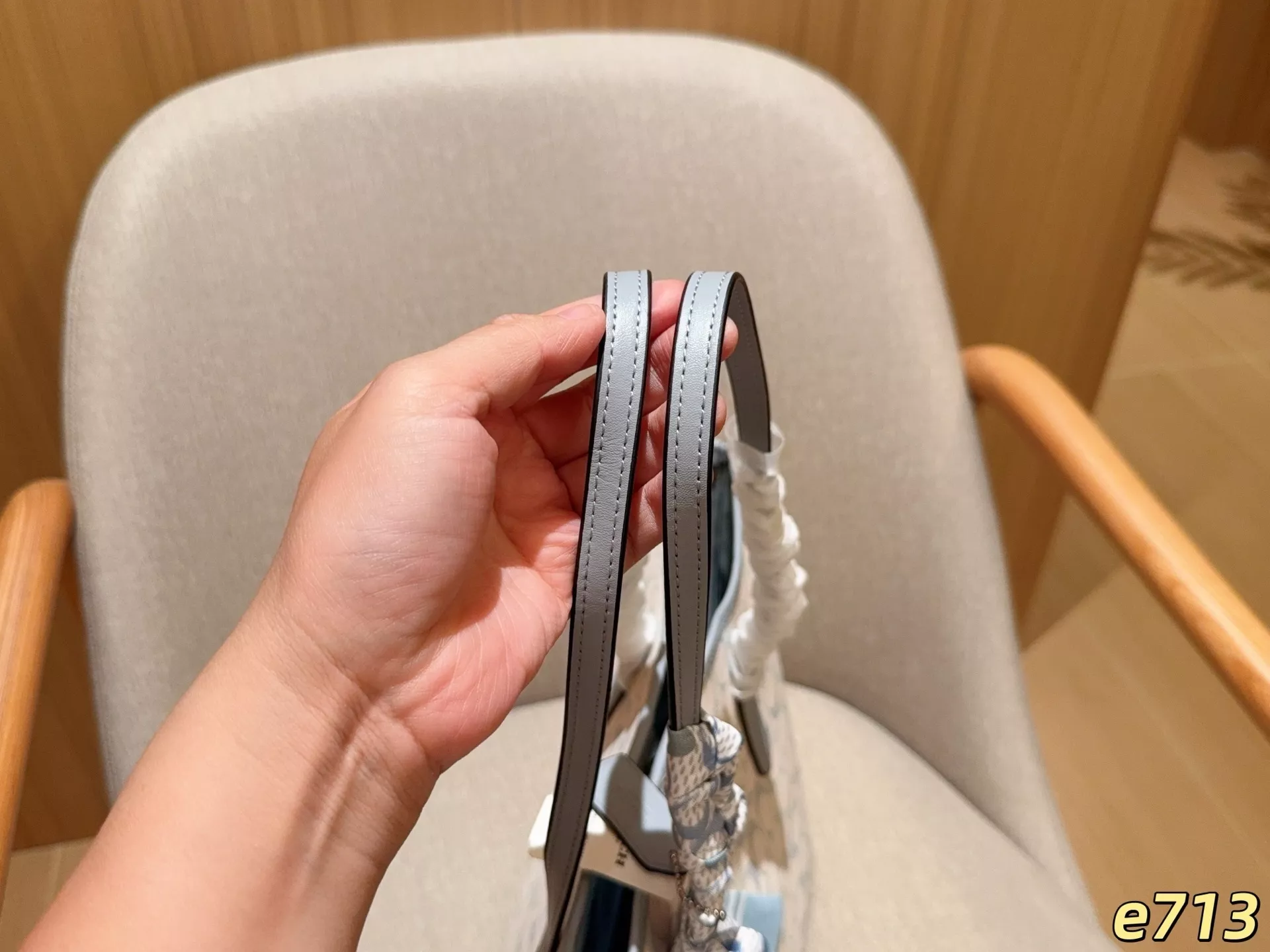 코치 시티 토트 흡버튼 쇼핑 쇼퍼백 상세 이미지 8
