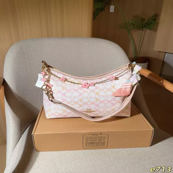 코치 로렐 로고 패턴 호보 숄더백