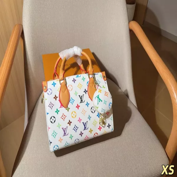 루이비통 온더고 정글 모노그램 엠보 토트백