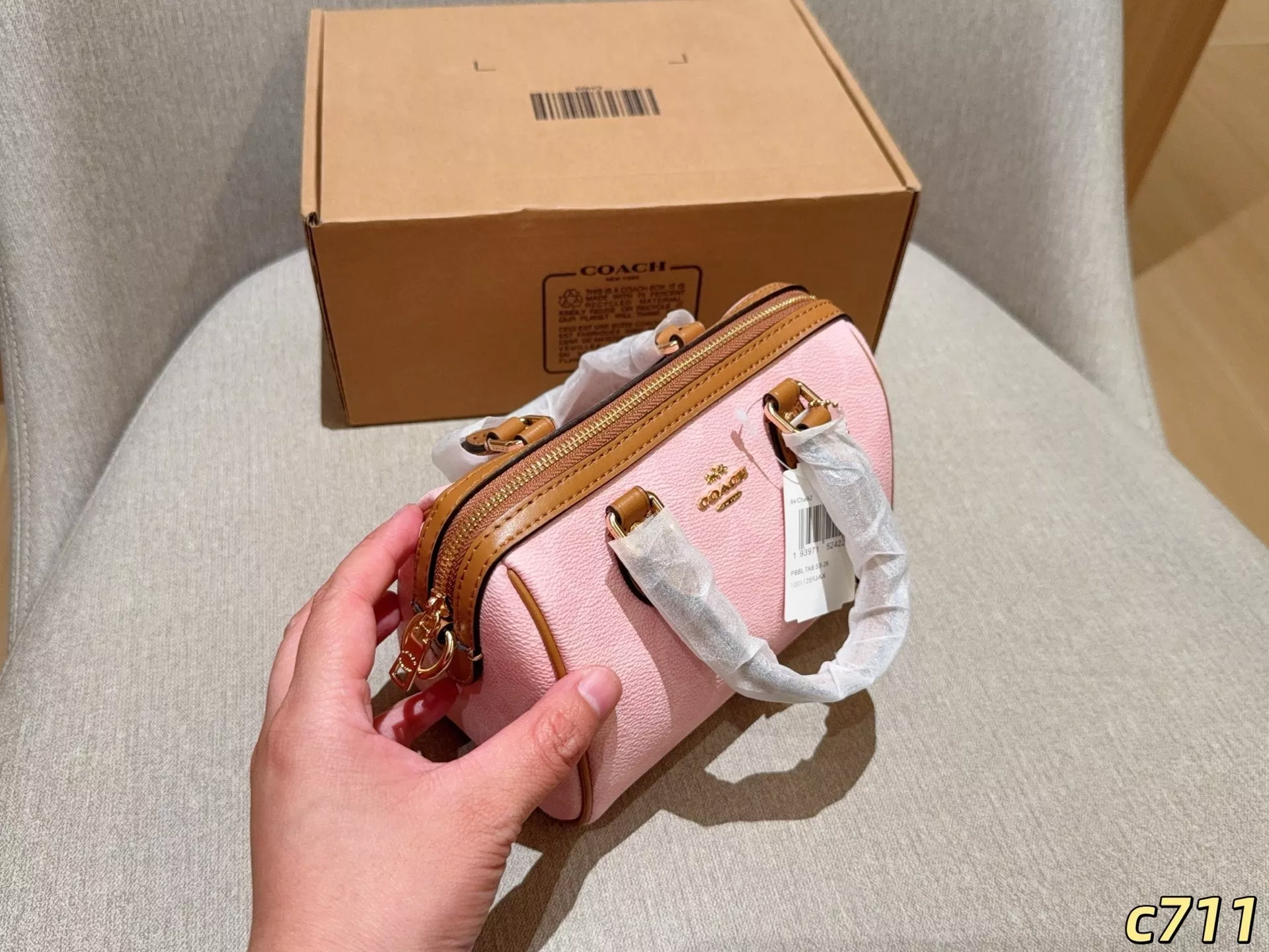 코치 미니 로완 필로우 보스턴백 상세 이미지 7