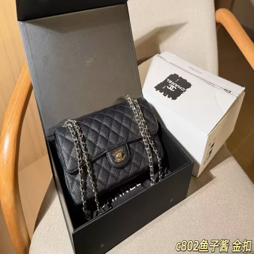 샤넬 클래식 캐비어 퀼팅 체인 플랩 숄더백