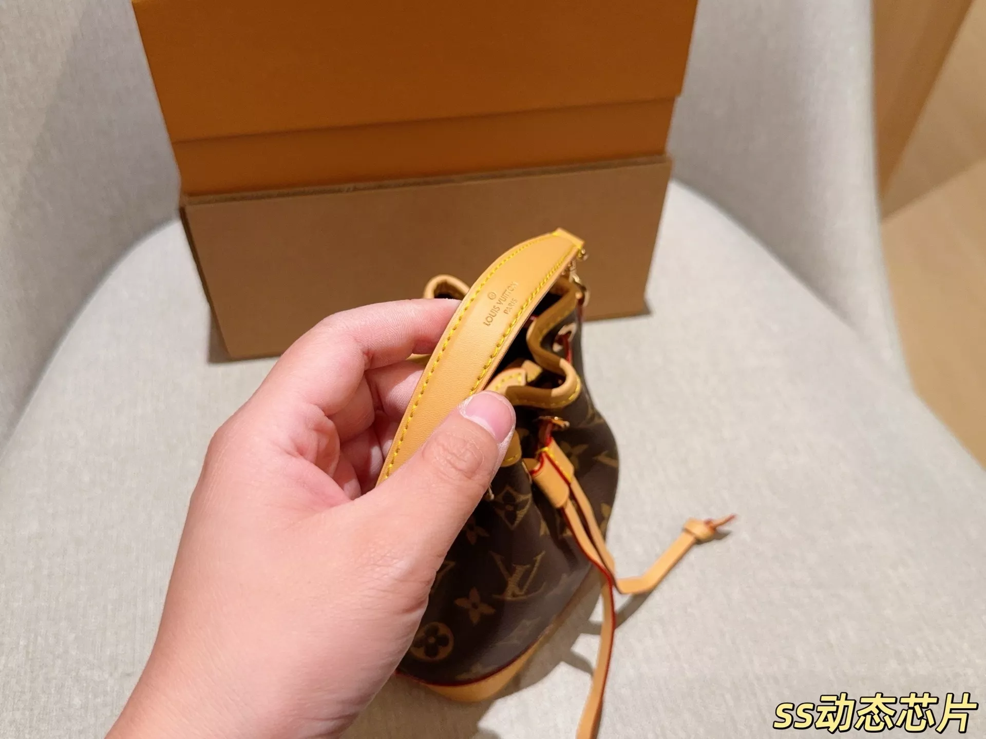 루이비통 모노그램 나노 노에 미니 버킷백 상세 이미지 7