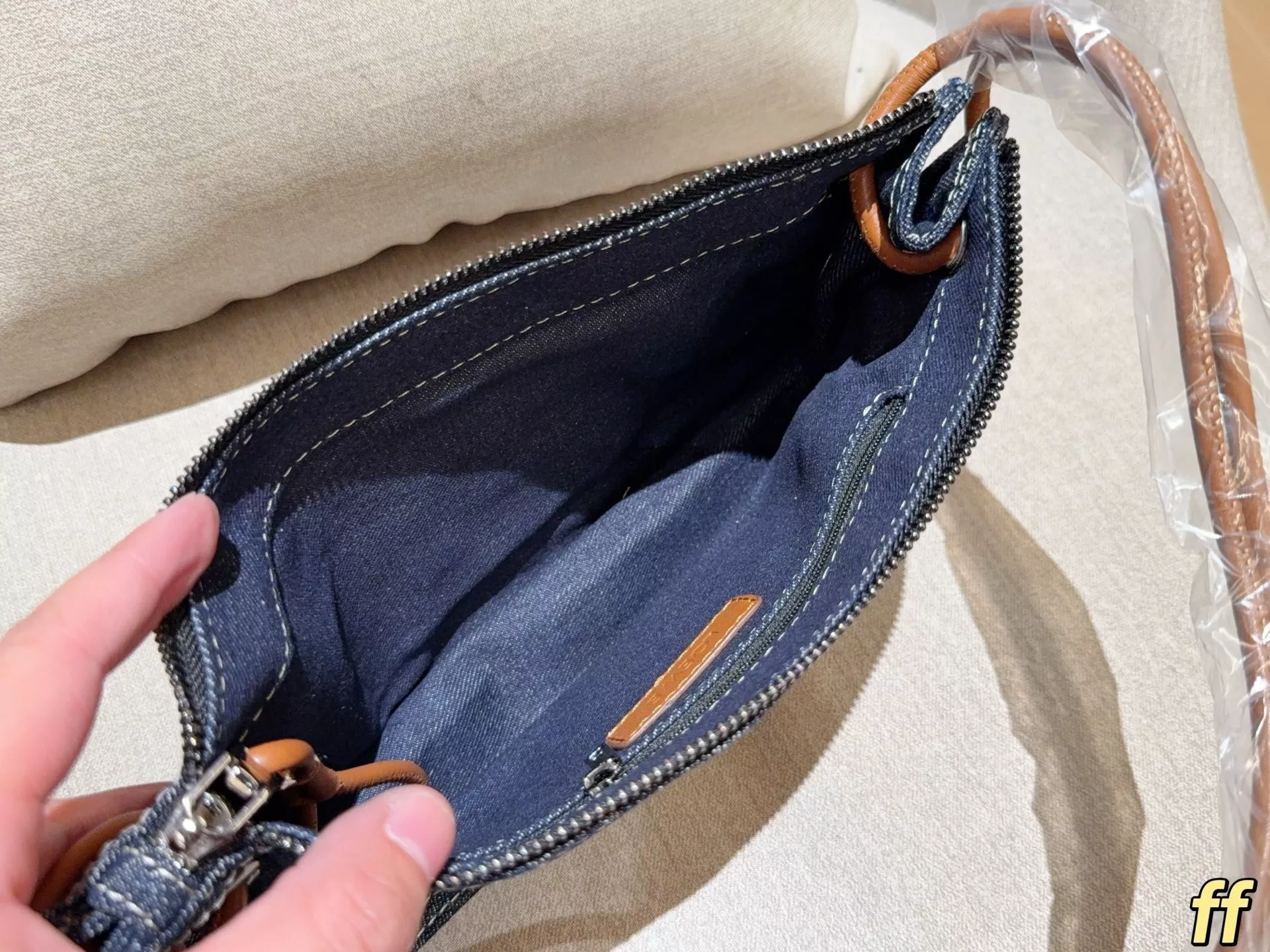 로에베 중고 데님 리버서블 언더암 숄더백 상세 이미지 9