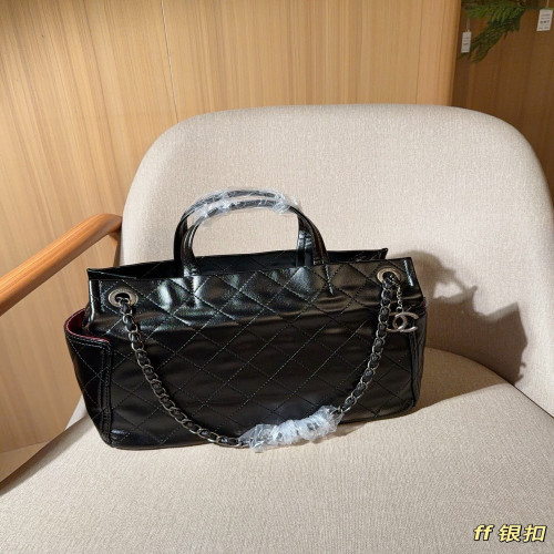 샤넬 빈티지 양가죽 퀼팅 체인 토트백