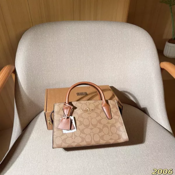 코치 안드레아 캐리올 로고 패턴 토트백