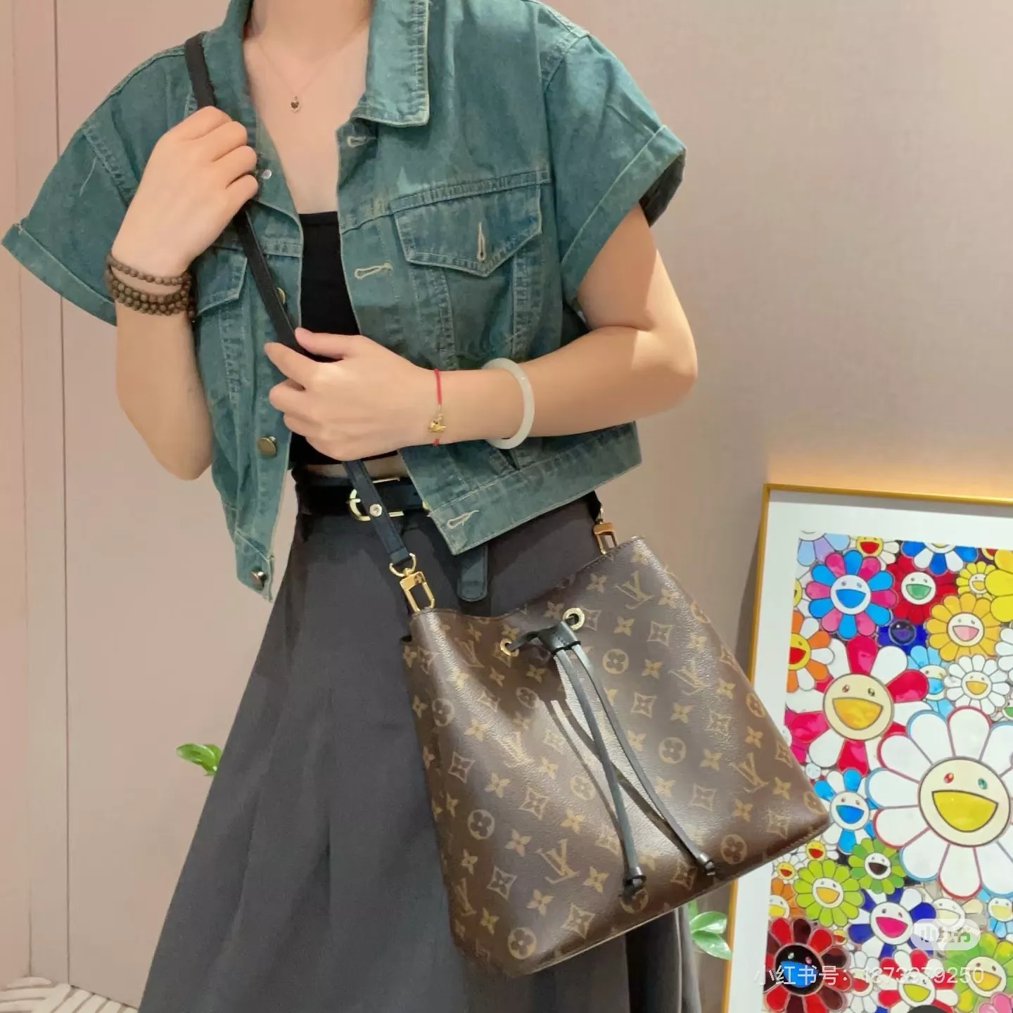 루이비통 네오노에 모노그램 드로스트링 버킷백 상세 이미지 24