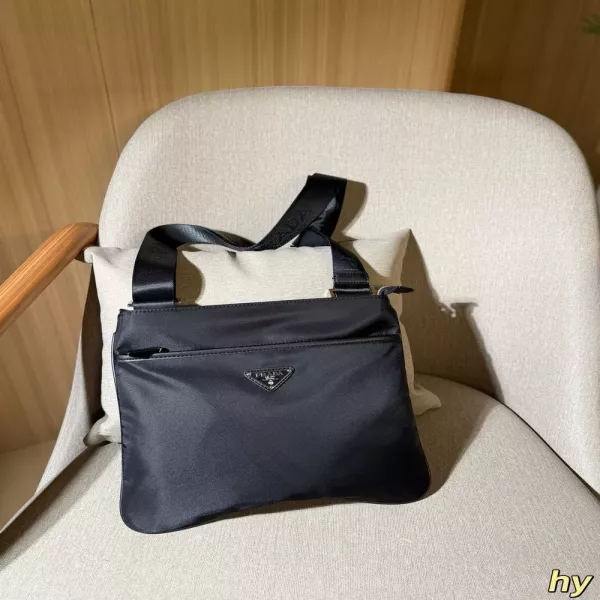 프라다 나일론 방수 패브릭 플랫 메신저백