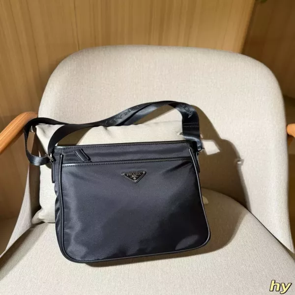 프라다 나일론 방수 패브릭 사각 메신저백