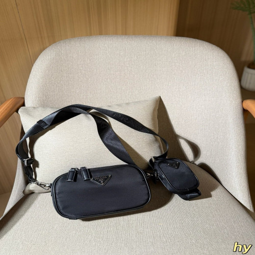 프라다 나일론 방수 원단 삼합일 스트랩 카메라백