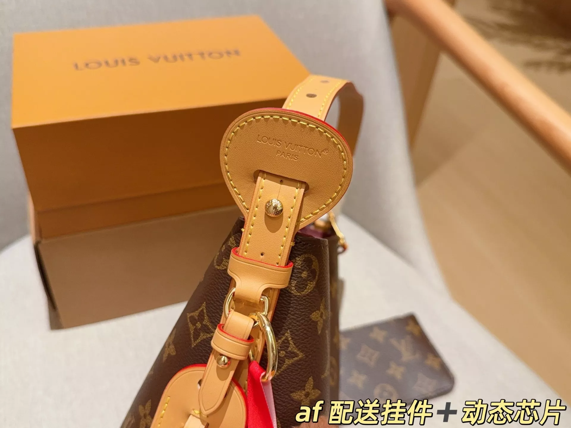 루이비통 올 인 BB 모노그램 버킷백 상세 이미지 6