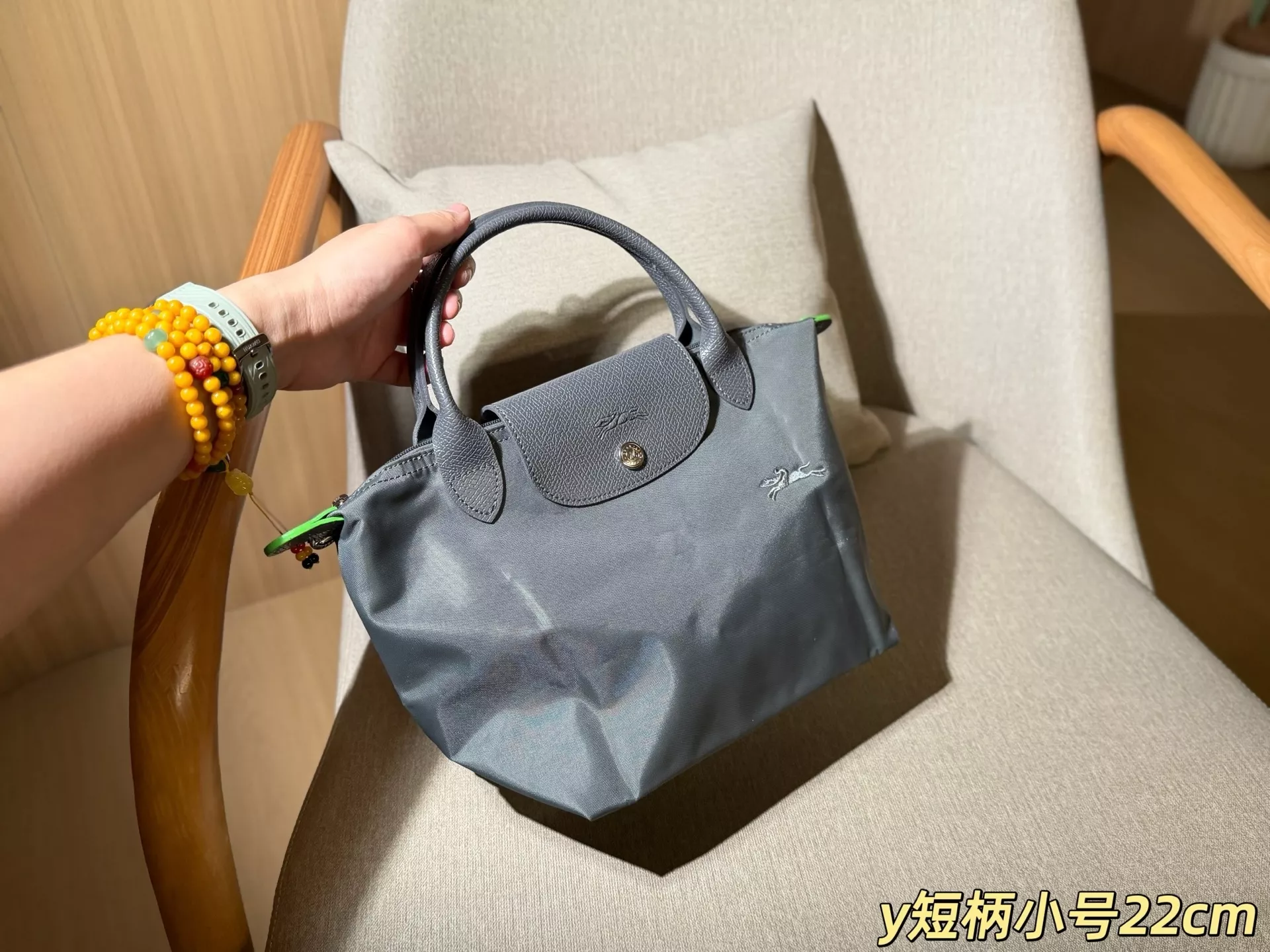 롱샴 클래식 숏핸들 폴딩 나일론 토트백 상세 이미지 20