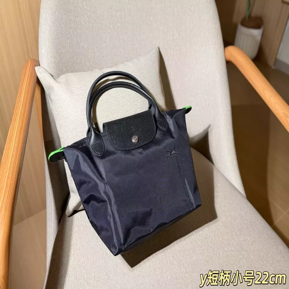 롱샴 클래식 숏핸들 폴딩 나일론 토트백