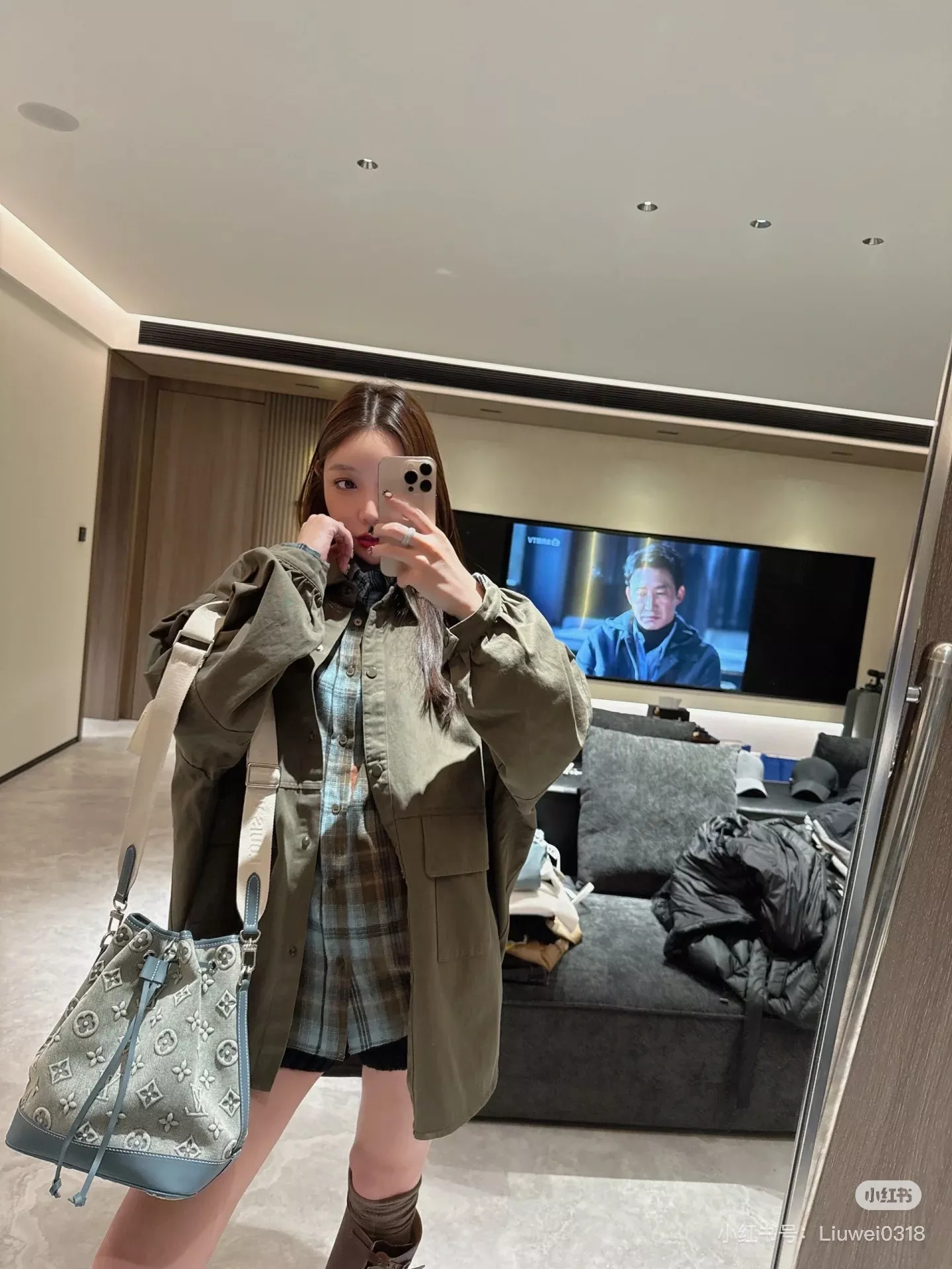 루이비통 데님 모노그램 드로스트링 버킷백 상세 이미지 11