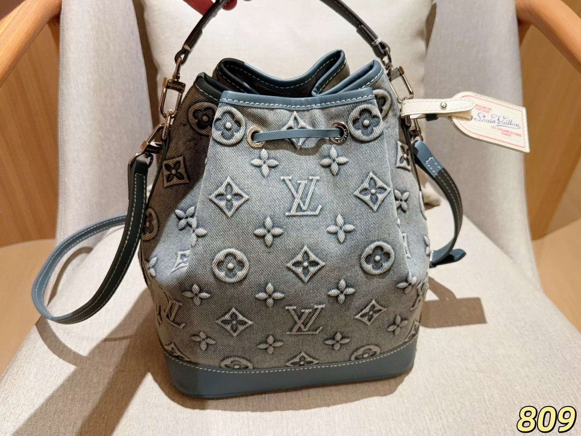 루이비통 데님 모노그램 드로스트링 버킷백 상세 이미지 4