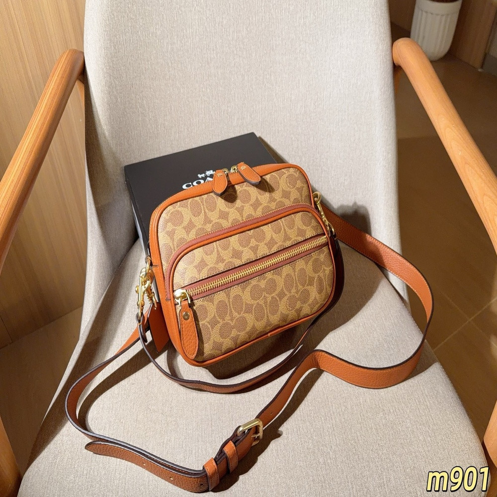 코치 다코타 로고 패턴 카메라 메신저백