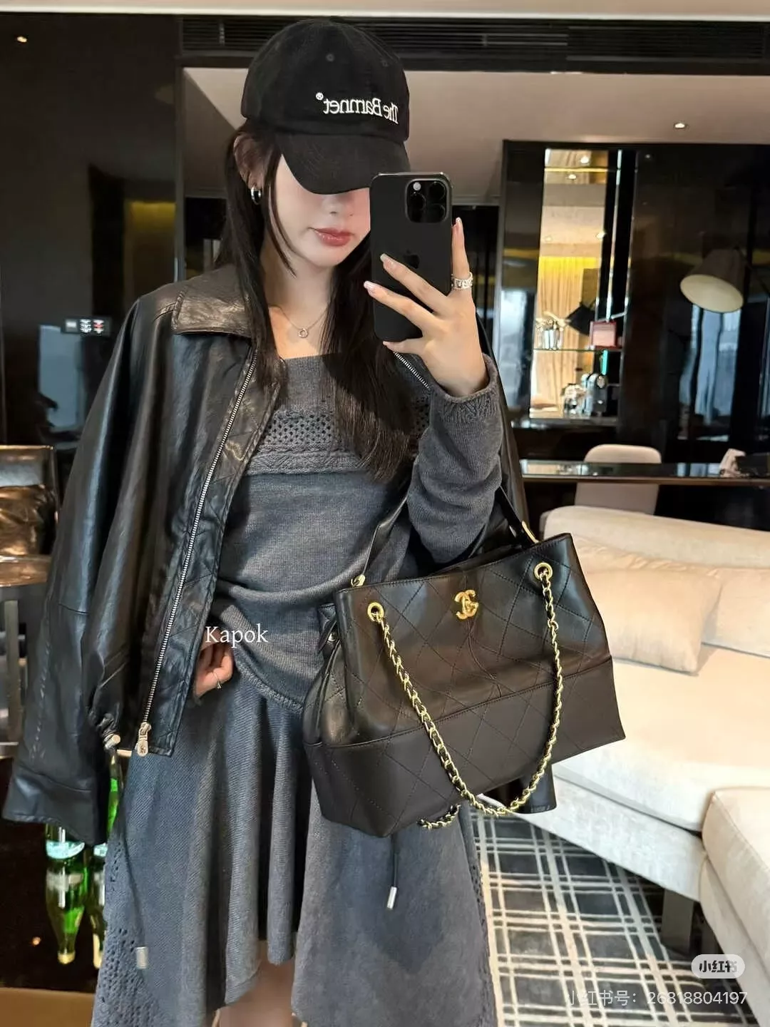 샤넬 퀼팅 체인 핸들 토트 쇼퍼백 상세 이미지 13