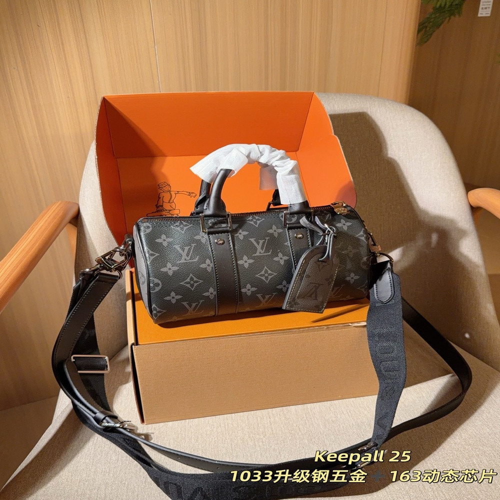 루이비통 모노그램 블랙 하드웨어 키폴 25 보스턴백