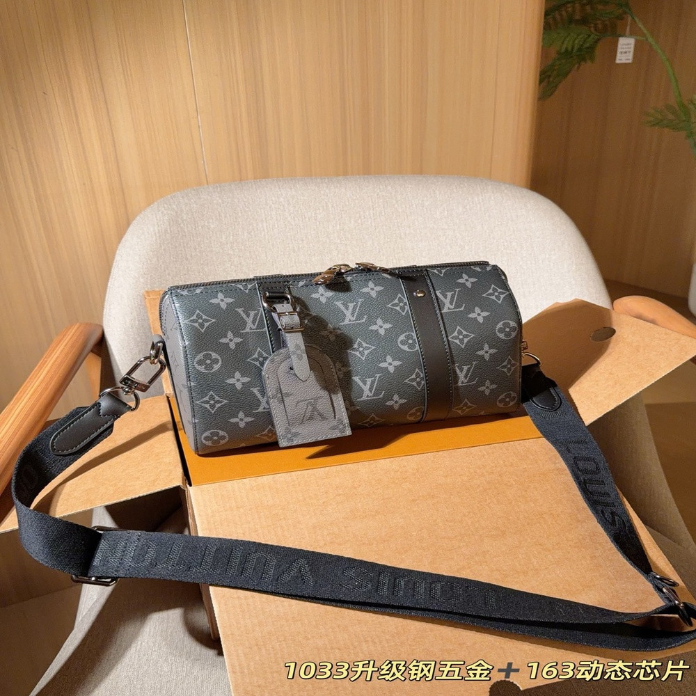 루이비통 블랙 하드웨어 모노그램 시티 키폴 보스턴백