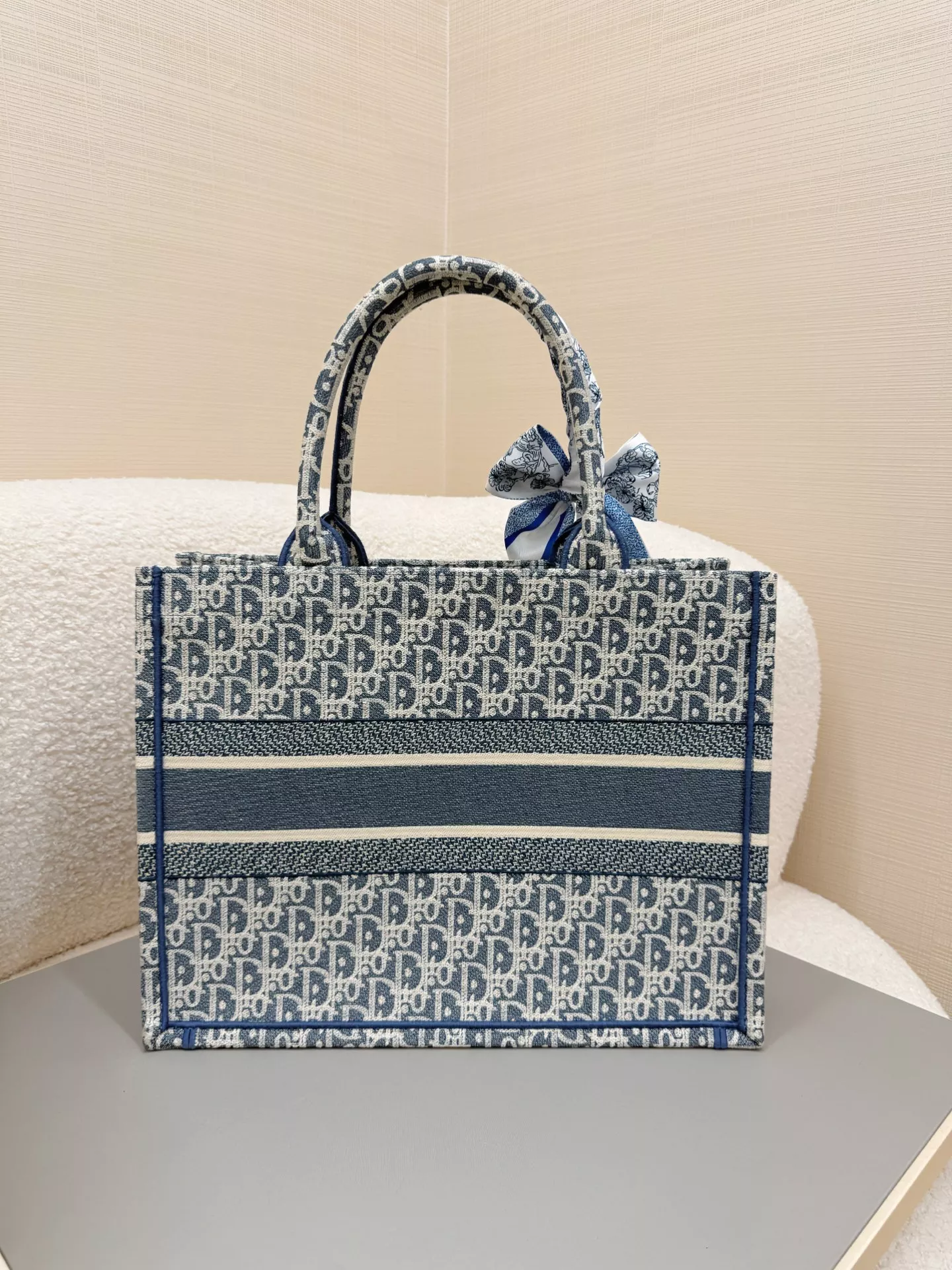 디올 오블리크 북 토트 중형 토트백 상세 이미지 2