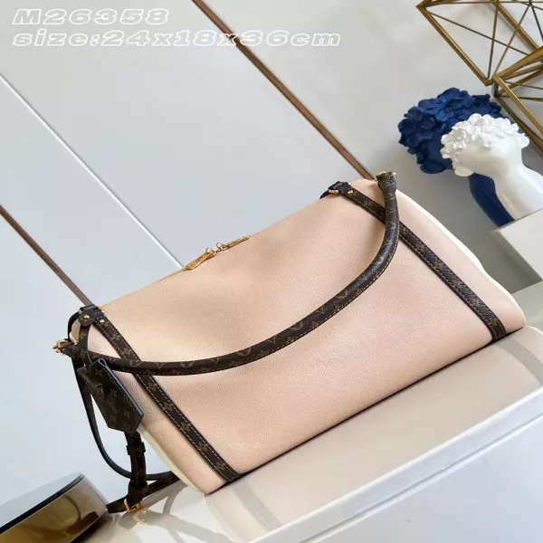루이비통 익스프레스 모노그램 트리밍 중형 보스턴백