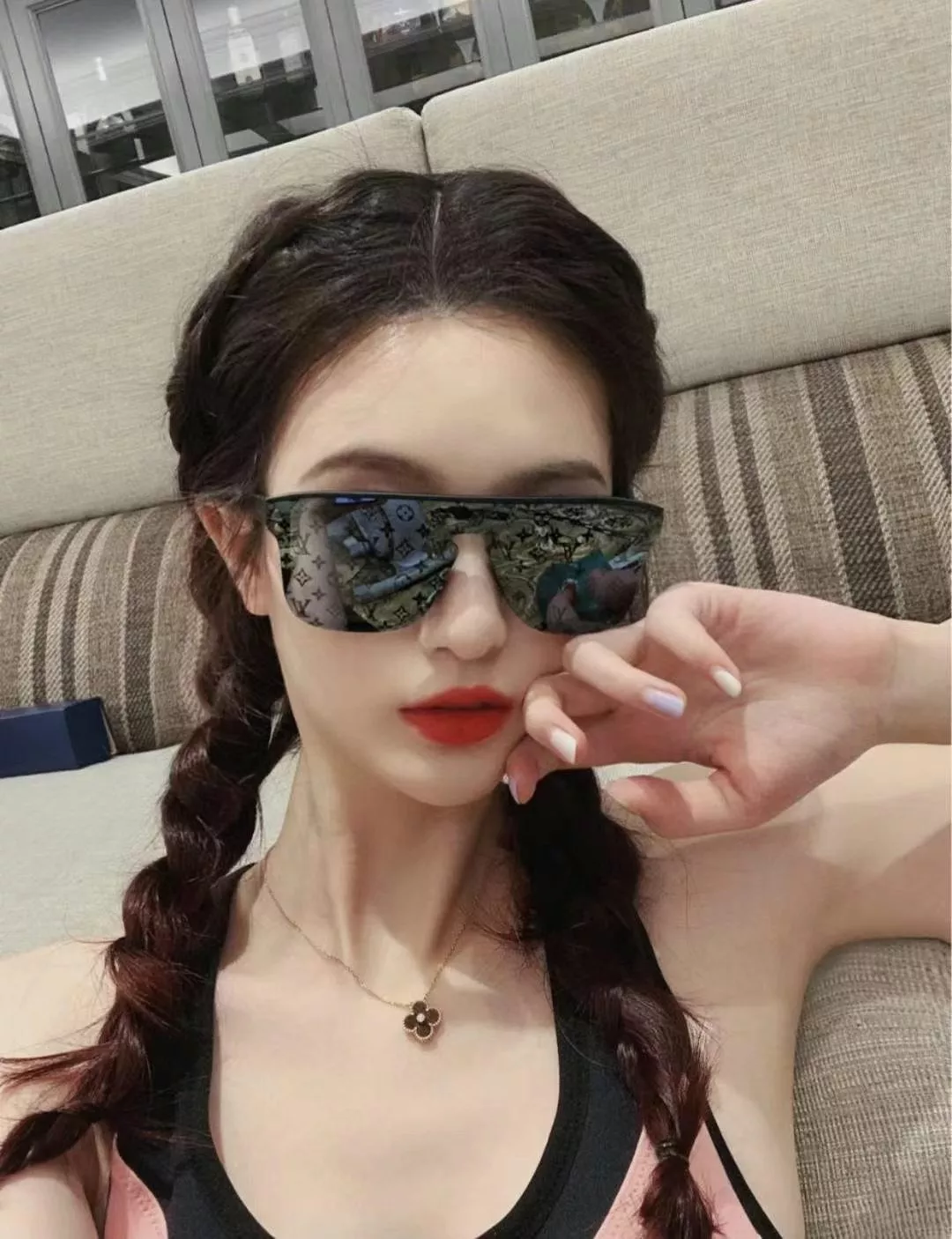 루이비통 모노그램 렌즈 아세테이트 스퀘어 선글라스 상세 이미지 25