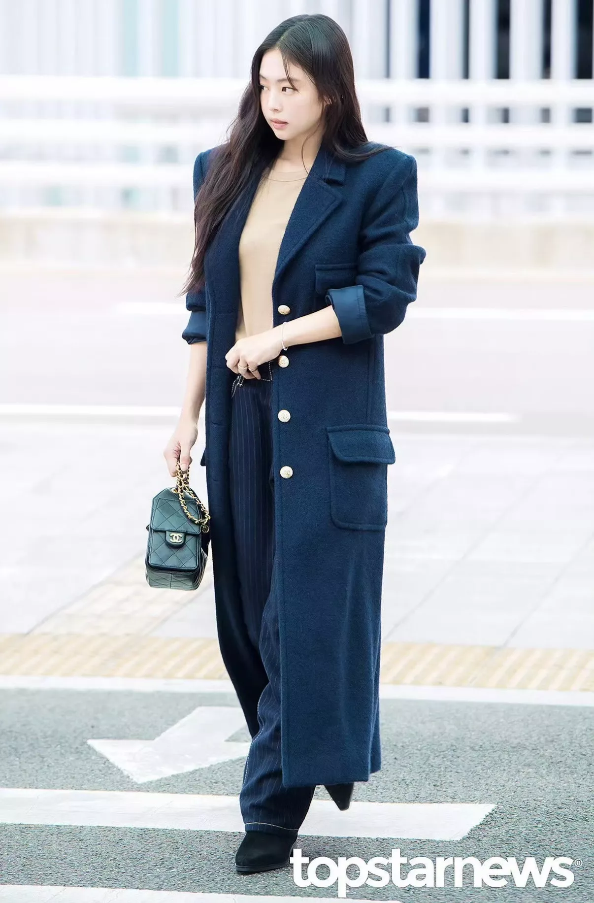 샤넬 25 라인 블랙 캐비어 패턴 체인 호보백 상세 이미지 40