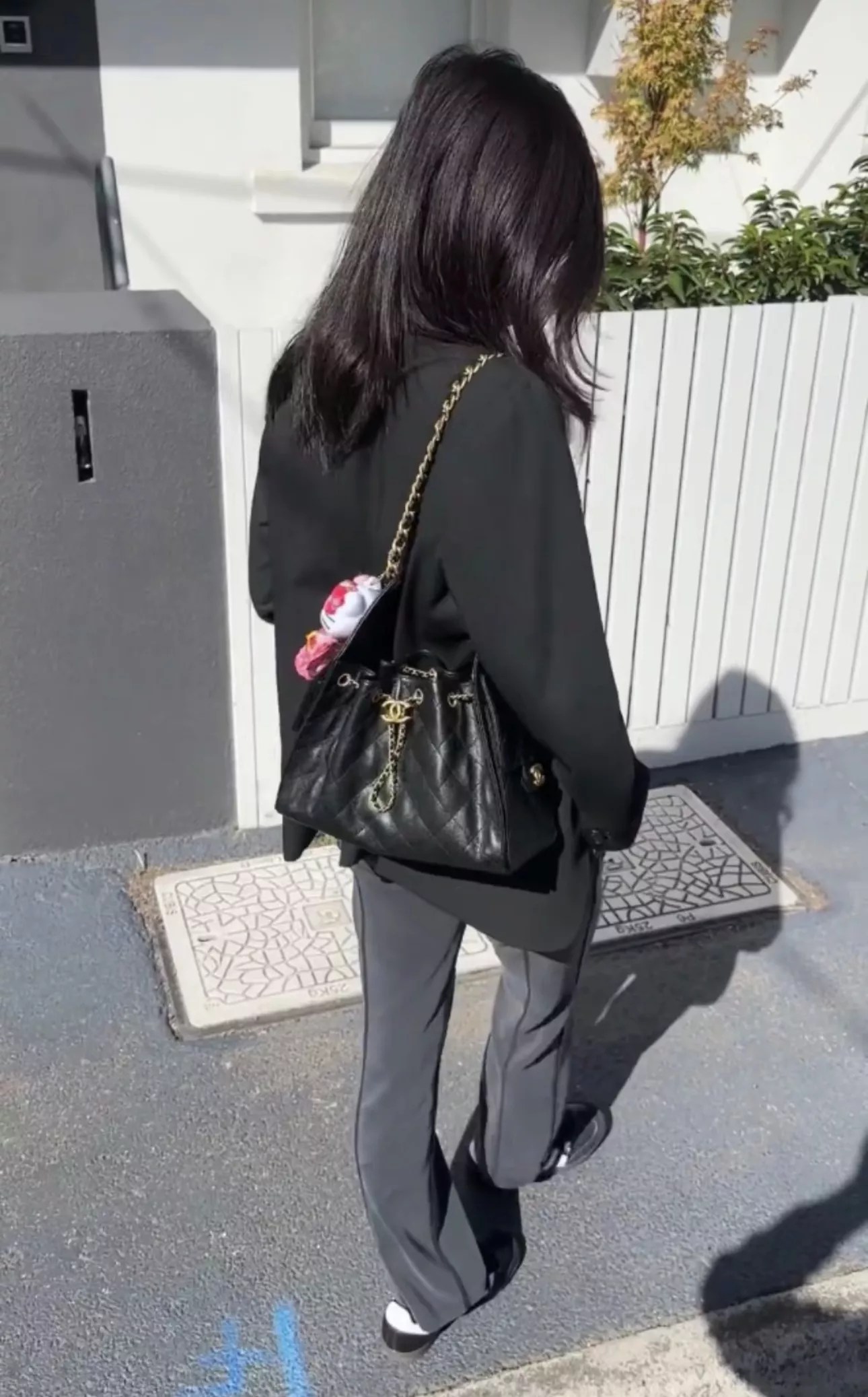 샤넬 25 라인 블랙 캐비어 패턴 체인 호보백 상세 이미지 22