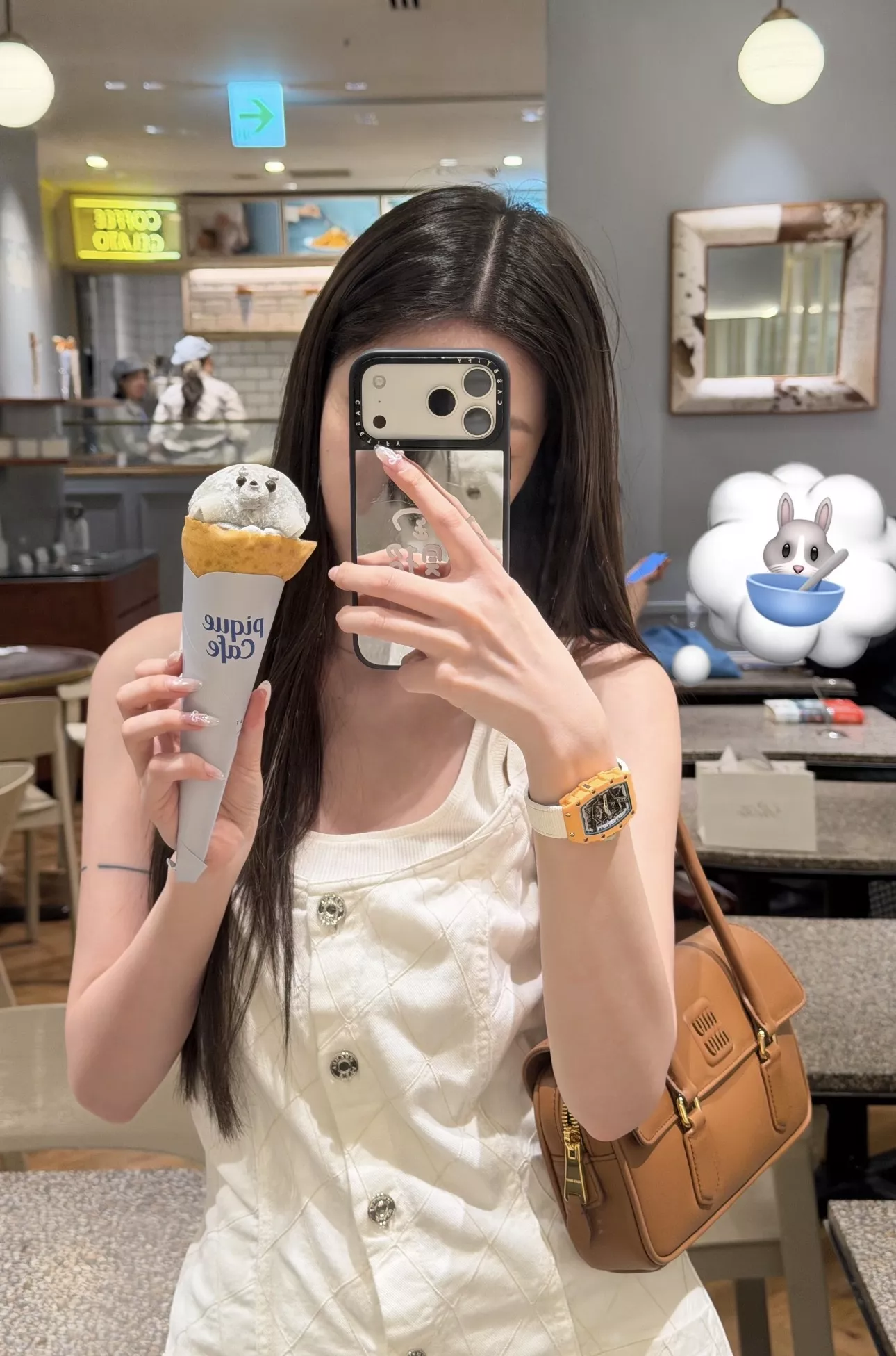 미우미우 아르카디 빈티지 엠보 로고 바게트백 상세 이미지 18