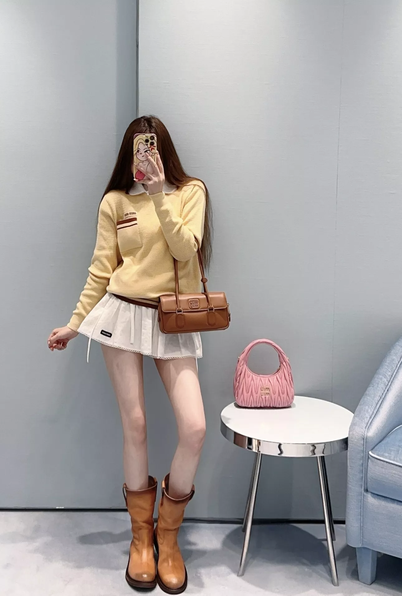 미우미우 아르카디 빈티지 엠보 로고 바게트백 상세 이미지 12