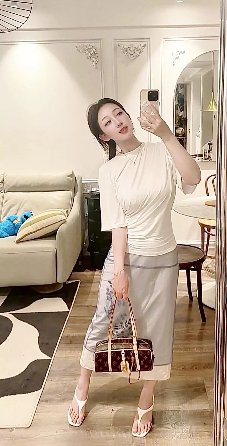 루이비통 모노그램 캔버스 행 온 보울링 숄더백 상세 이미지 49