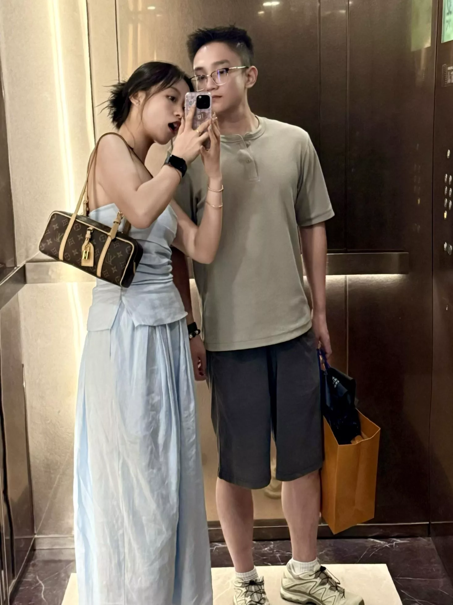 루이비통 모노그램 캔버스 행 온 보울링 숄더백 상세 이미지 43
