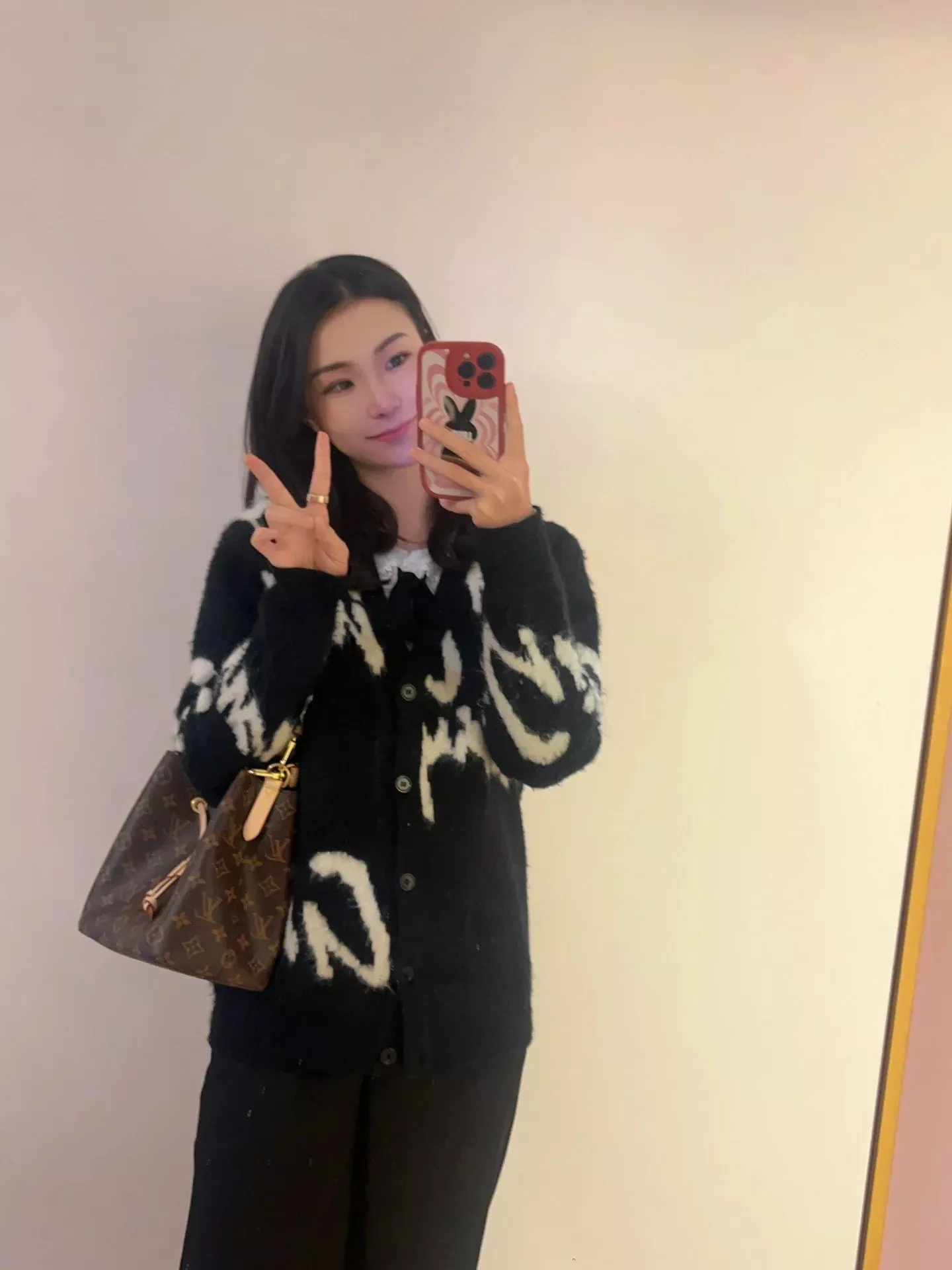 루이비통 네오노에 BB 모노그램 버킷백 상세 이미지 44