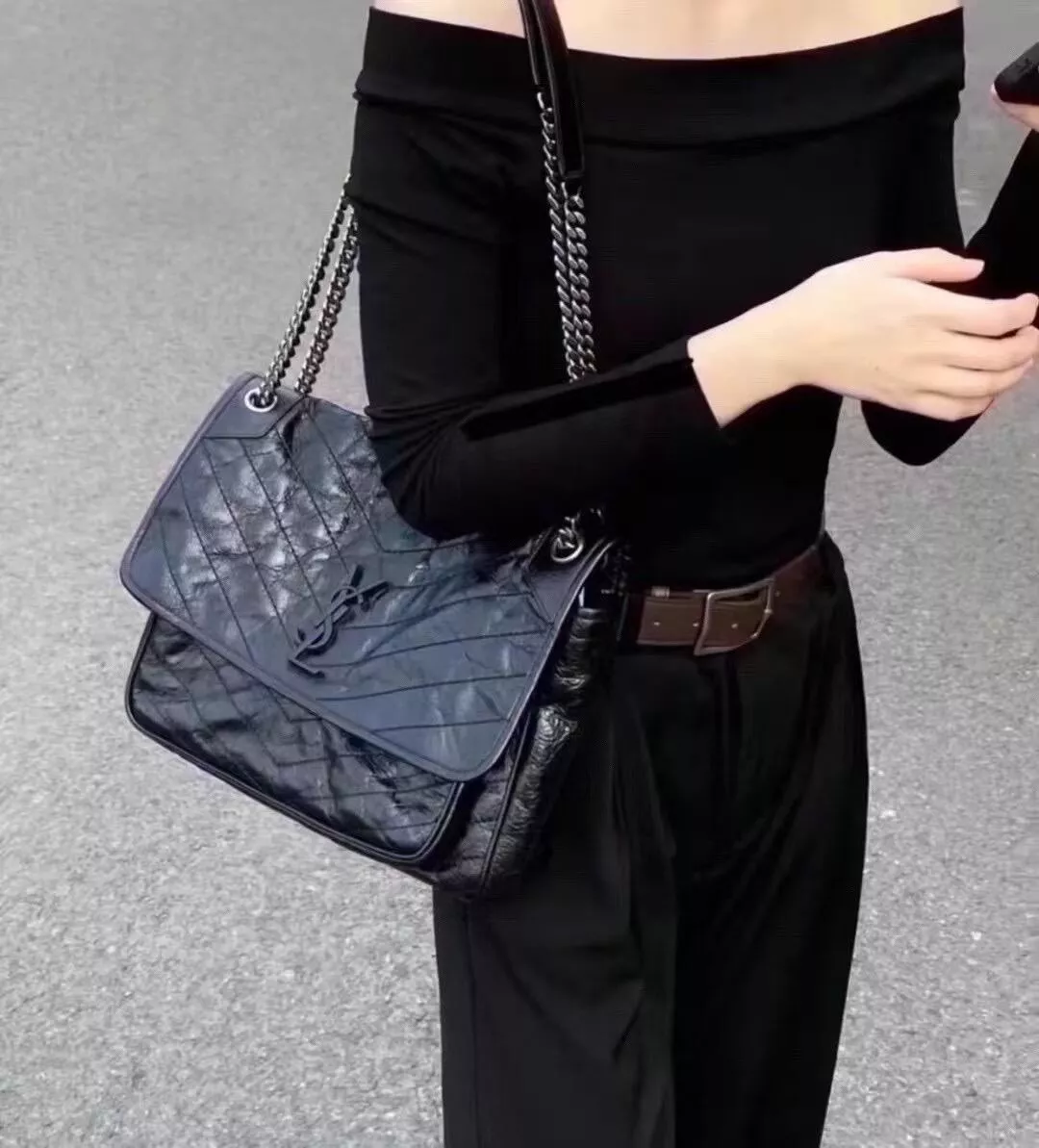 입생로랑 빈티지 오일왁스 소가죽 체인 플랩 숄더백 상세 이미지 116