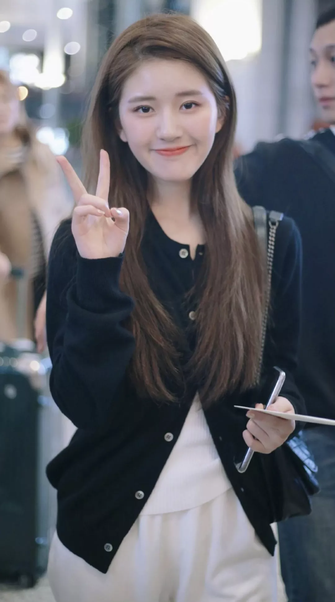 입생로랑 빈티지 오일왁스 소가죽 체인 플랩 숄더백 상세 이미지 105