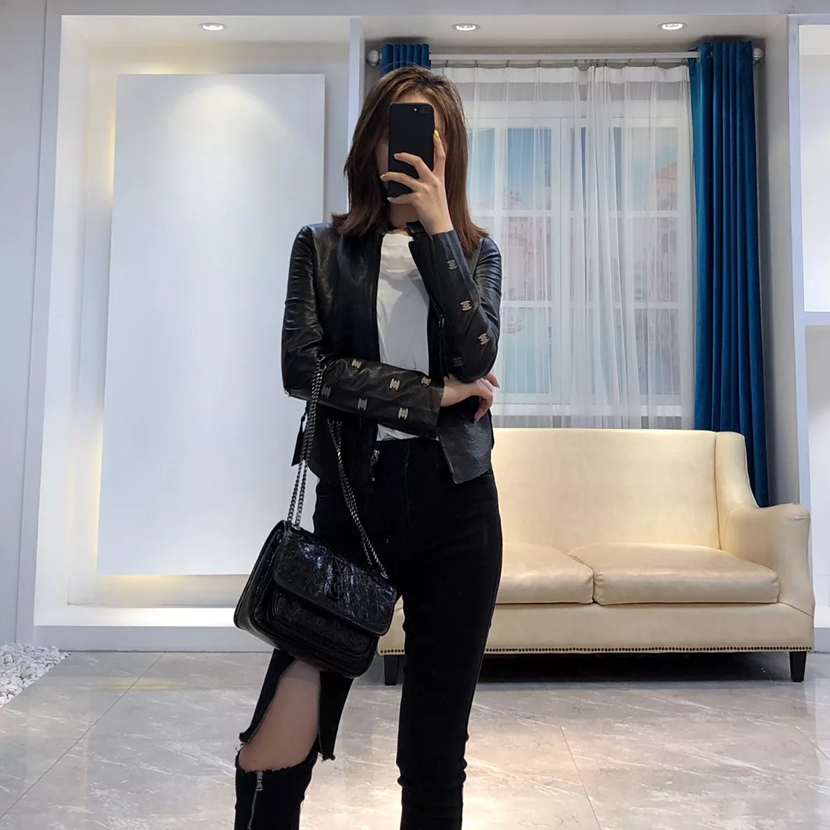 입생로랑 빈티지 오일왁스 소가죽 체인 플랩 숄더백 상세 이미지 83