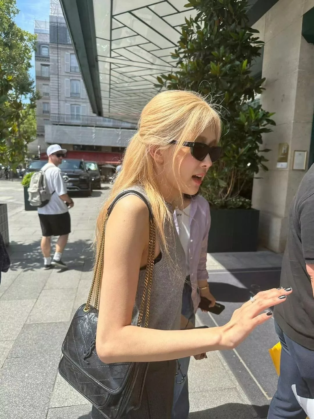 입생로랑 빈티지 오일왁스 소가죽 체인 플랩 숄더백 상세 이미지 97
