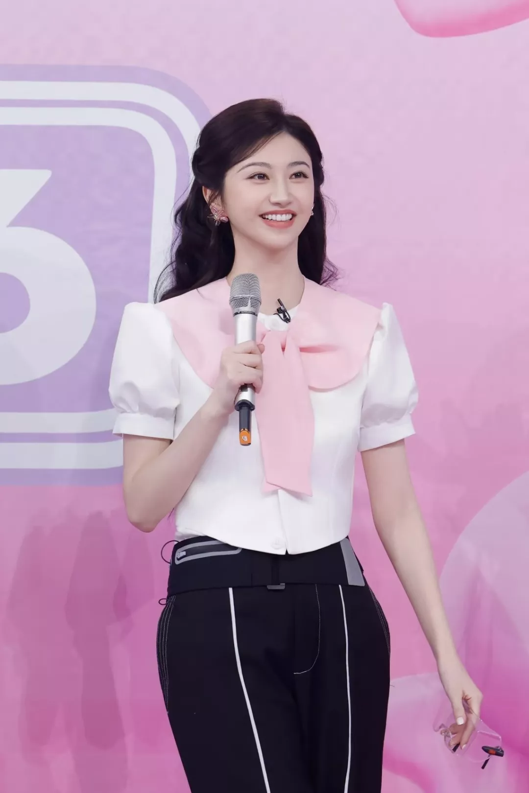 샤넬 플라워 핑크 글라스 이어링 상세 이미지 23