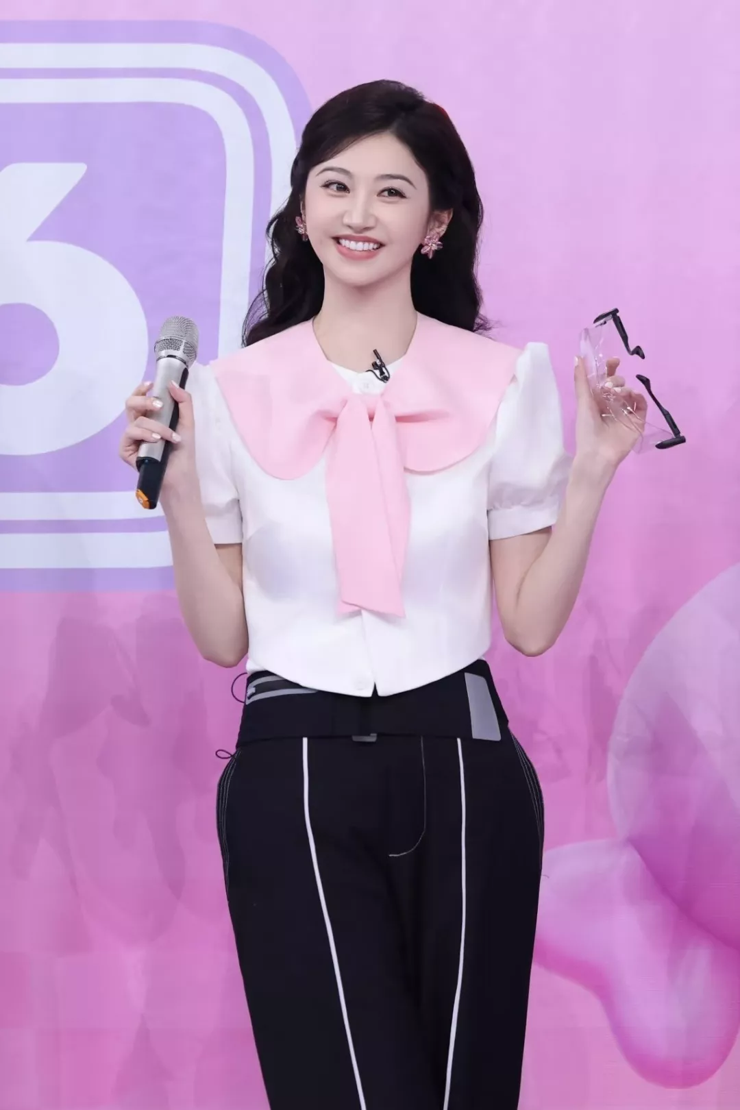 샤넬 플라워 핑크 글라스 이어링 상세 이미지 22