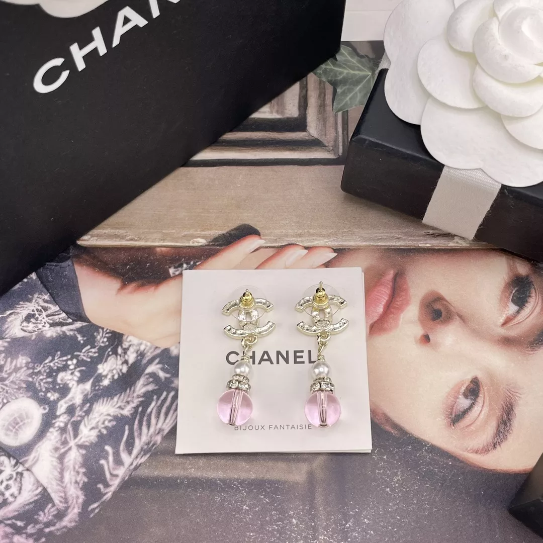 샤넬 더블 C 로고 핑크 크리스털 펄 드롭 귀걸이 상세 이미지 6