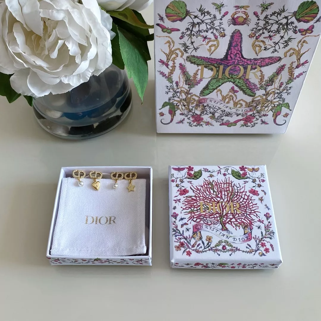 디올 CD 하트·스타 크리스털 드롭 귀걸이 상세 이미지 2