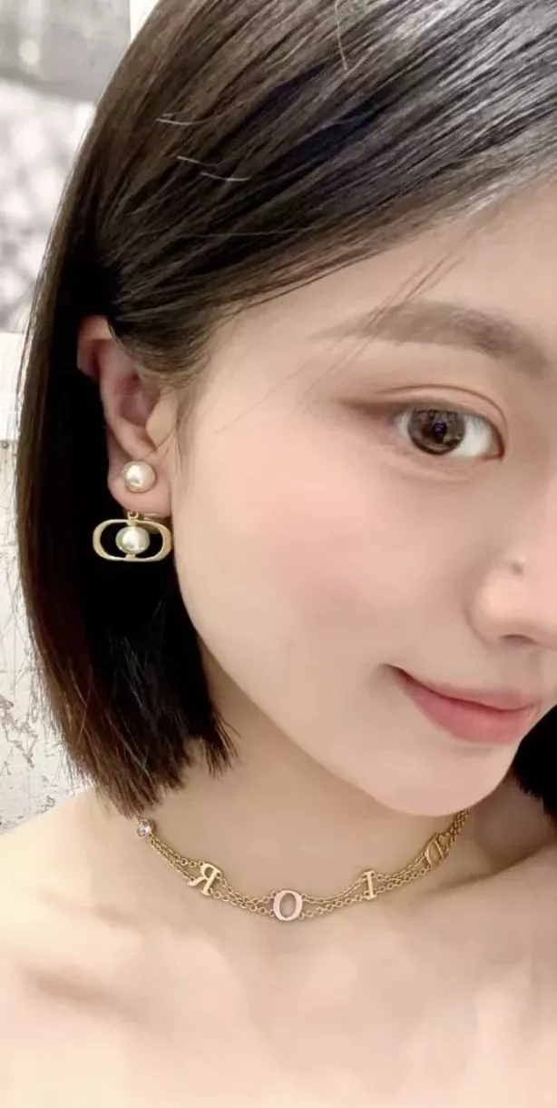 디올 레터 더블 레이어드 목걸이 상세 이미지 11