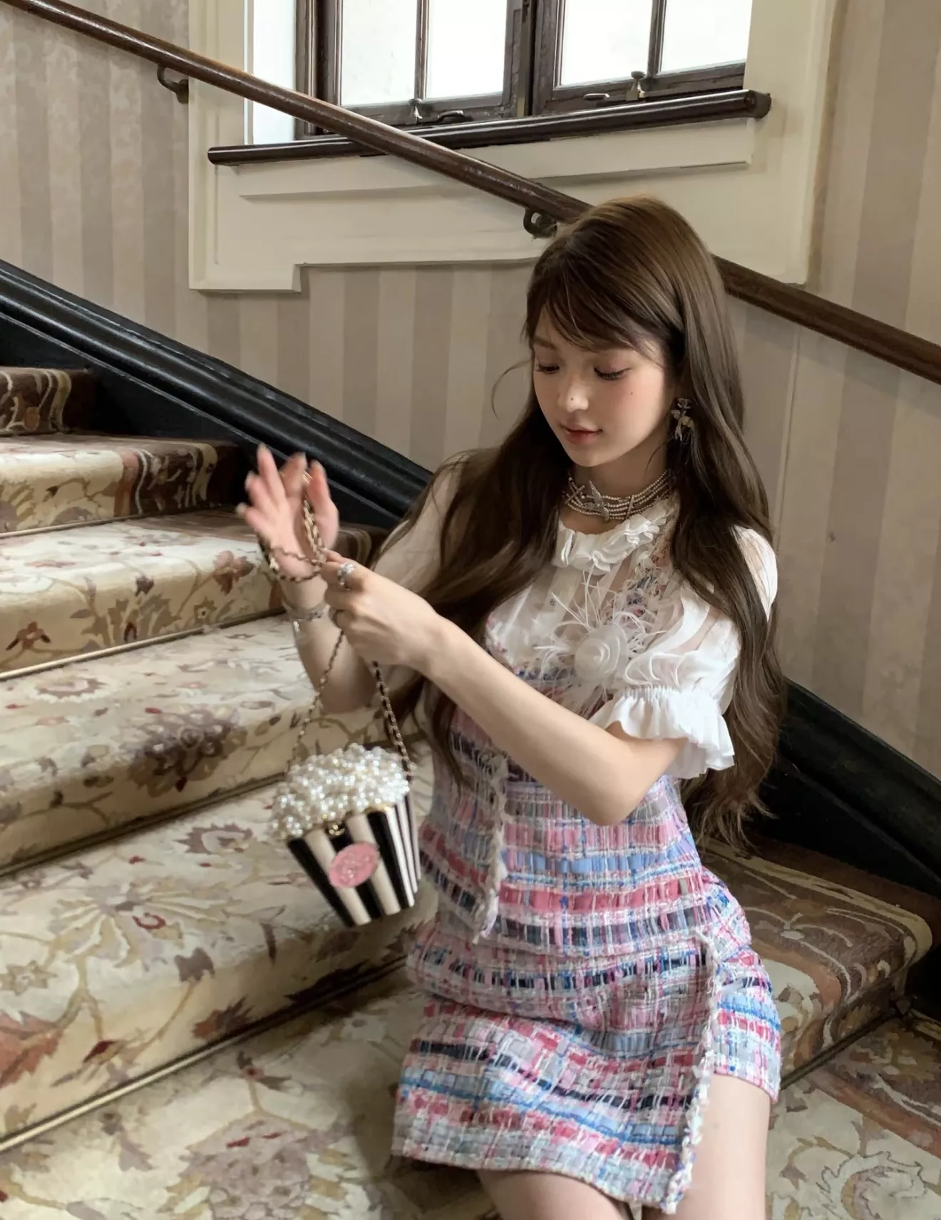 샤넬 진주 장식 더블 C 플라잉 버드 귀걸이 상세 이미지 25