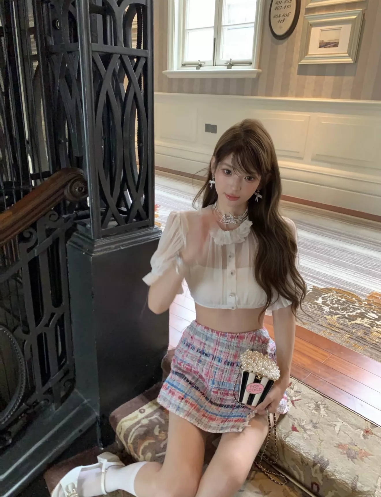 샤넬 진주 장식 더블 C 플라잉 버드 귀걸이 상세 이미지 26