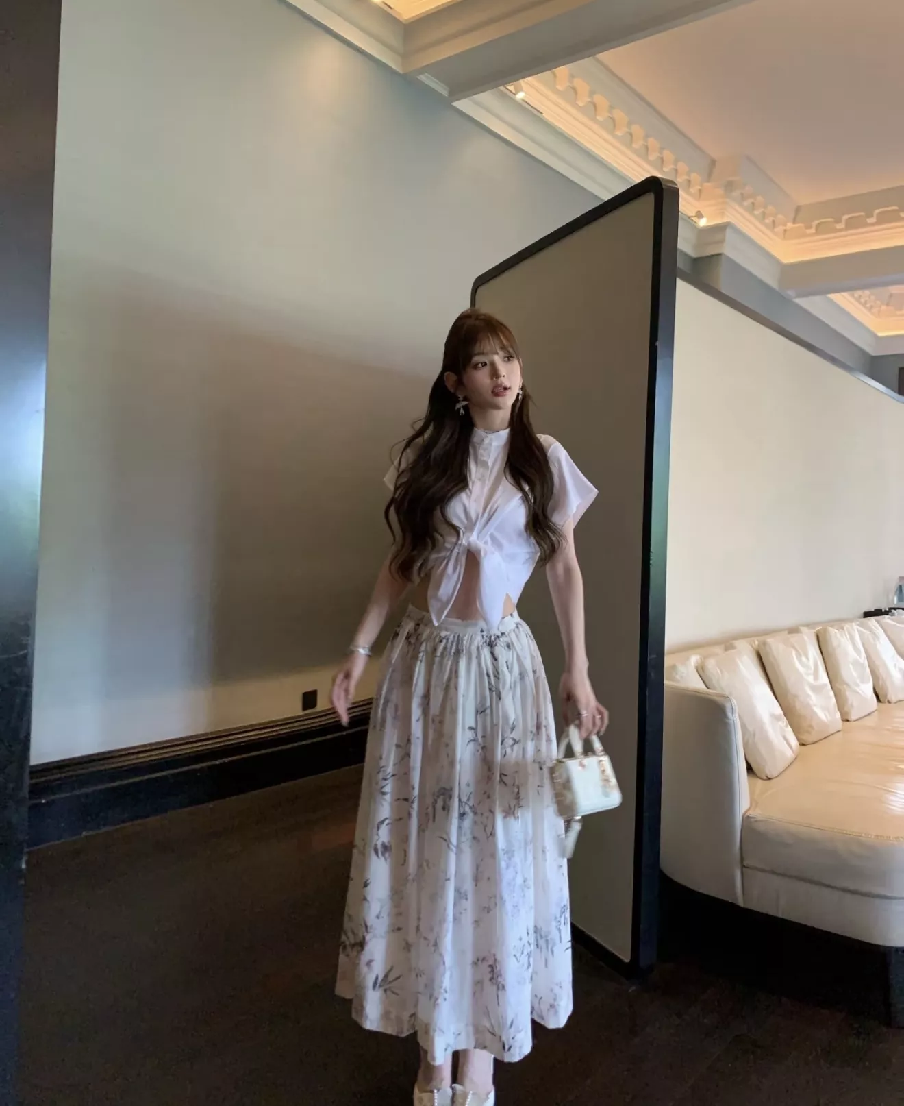 샤넬 진주 장식 더블 C 플라잉 버드 귀걸이 상세 이미지 17
