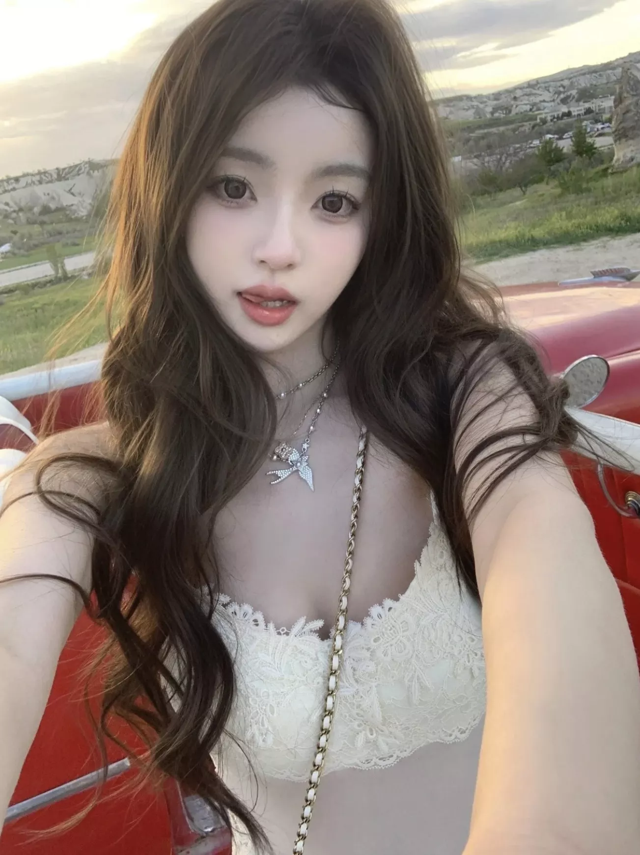 샤넬 진주 장식 더블 C 버드 모티브 목걸이 상세 이미지 19