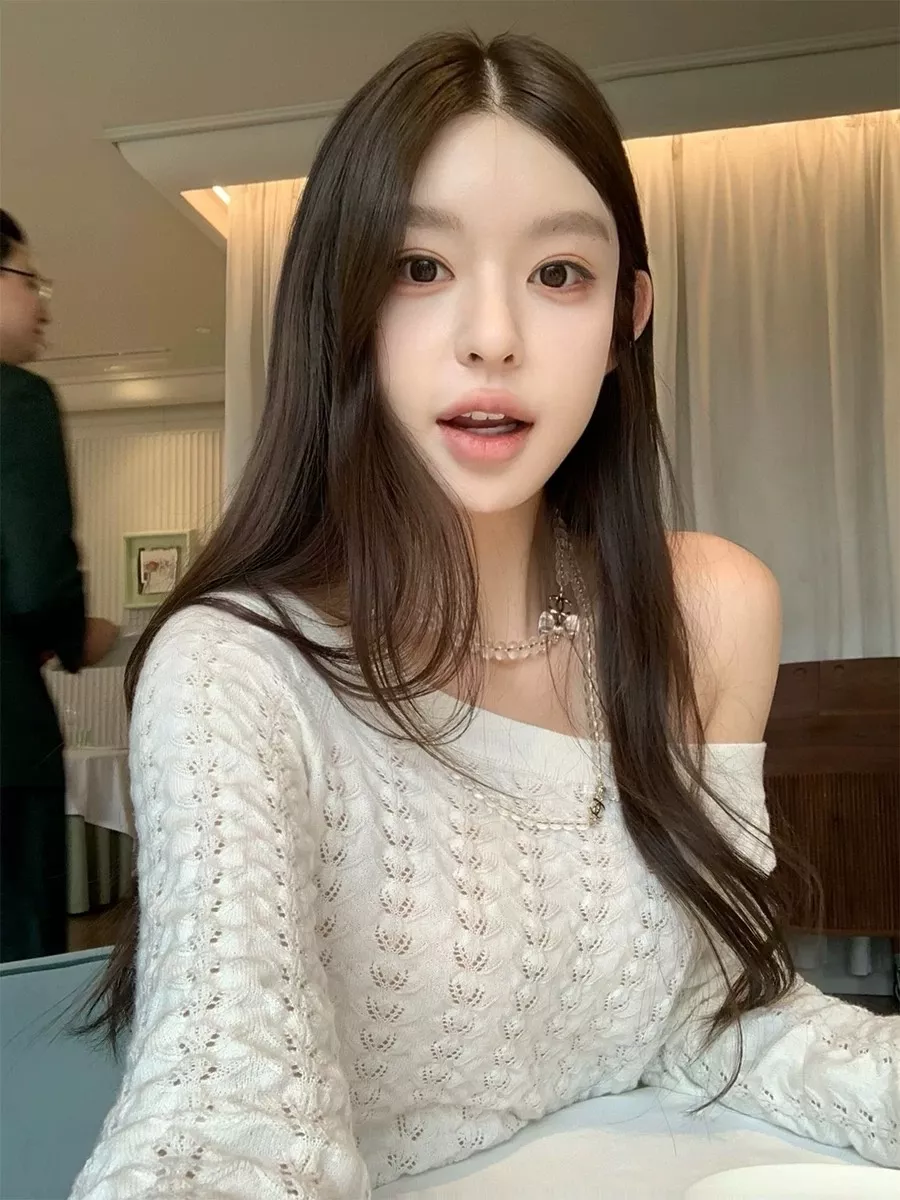 샤넬 투명 크리스탈 더블 C 리본 롱체인 목걸이 상세 이미지 19