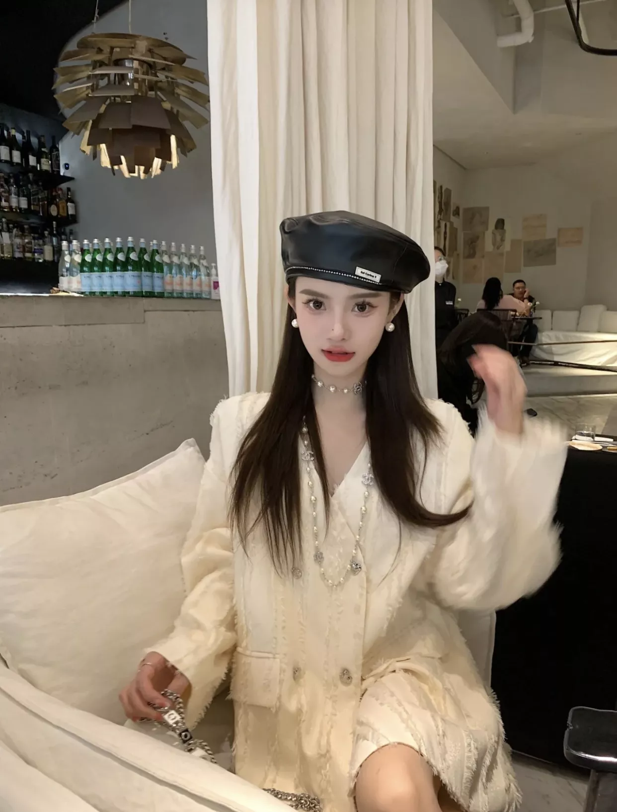샤넬 진주 더블 C 양면 장식 롱 목걸이 상세 이미지 45