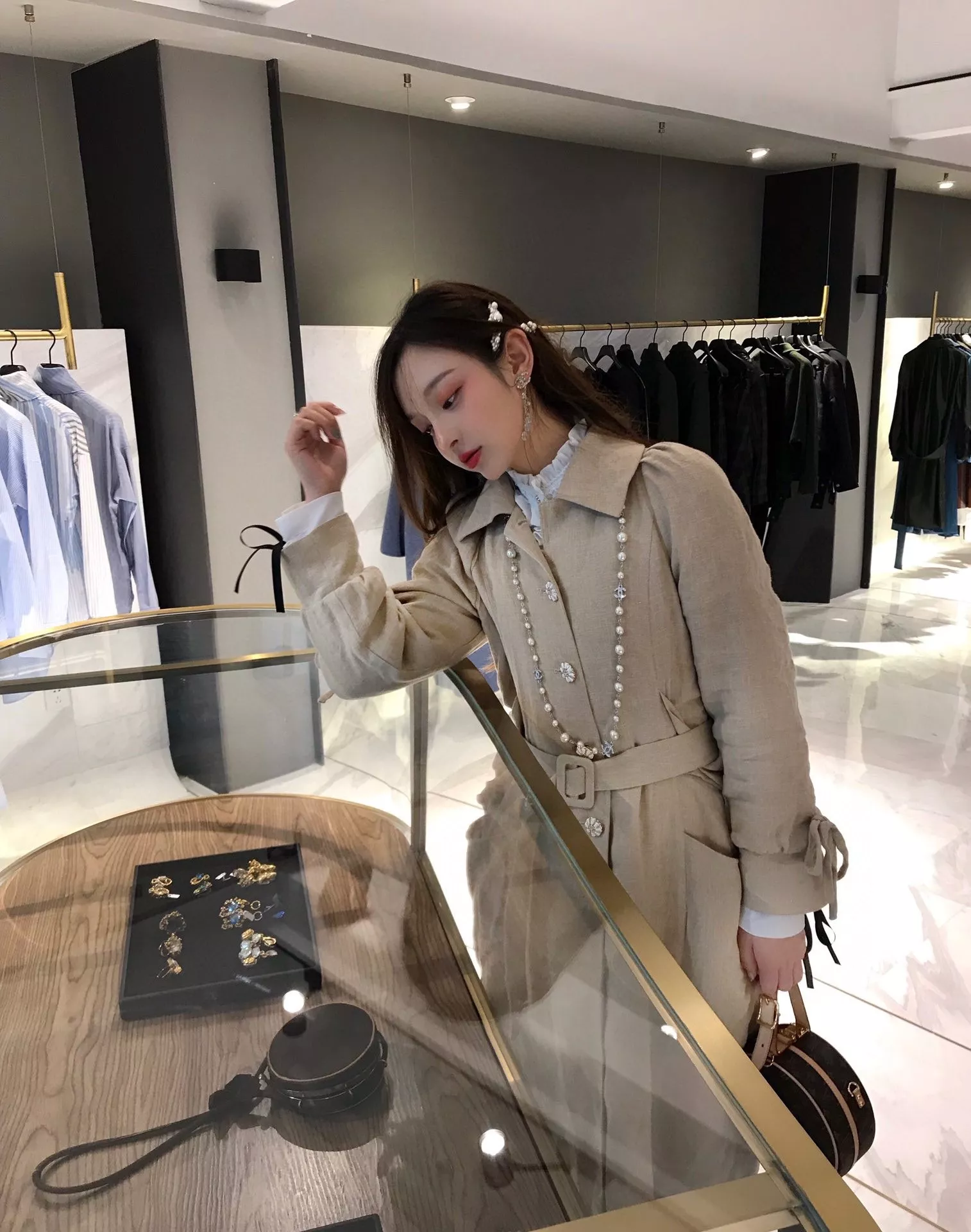 샤넬 진주 더블 C 양면 장식 롱 목걸이 상세 이미지 10