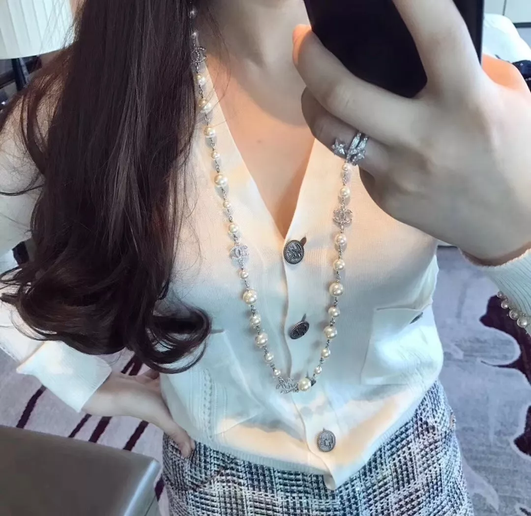 샤넬 진주 더블 C 양면 장식 롱 목걸이 상세 이미지 17