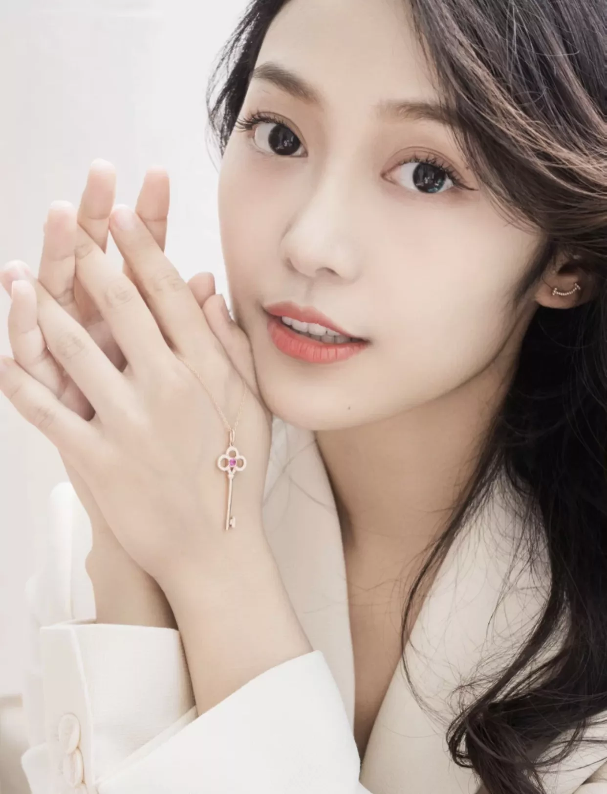 티파니앤코 레드 스톤 장식 키 펜던트 목걸이 상세 이미지 20